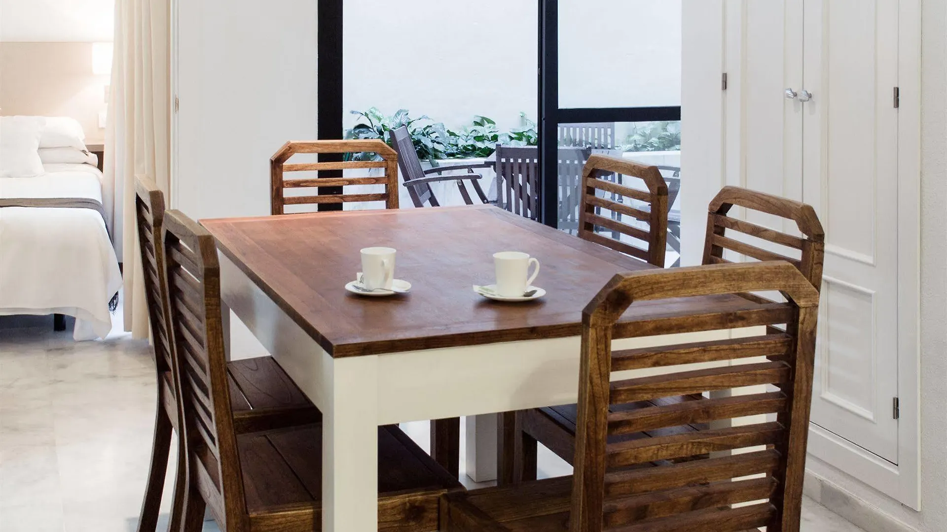 Apartamentos La Casa Del Pozo Santo إشبيلية إسبانيا