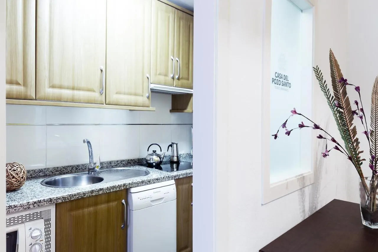 Apartamentos La Casa Del Pozo Santo Séville