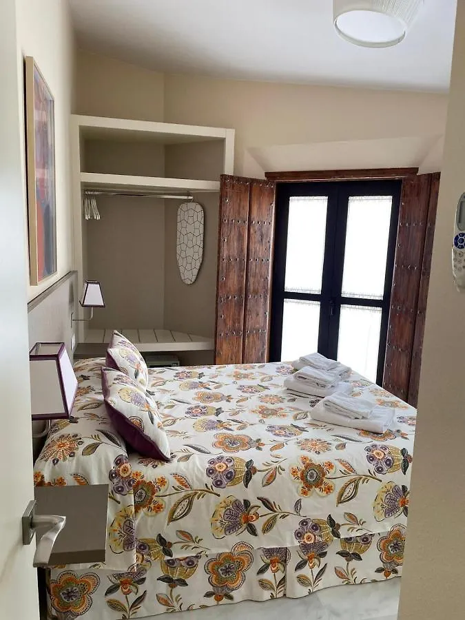 Apartamentos La Casa Del Pozo Santo Séville 0*,